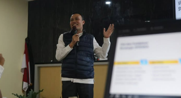 SMAN 1 Kota Sukabumi Gelar Rapat Dinas Evaluasi dan Perencanaan Program Semester