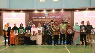 Perpisahan Guru dan TU Purnabakti dan Alih Tugas SMAN 1 Kota Sukabumi